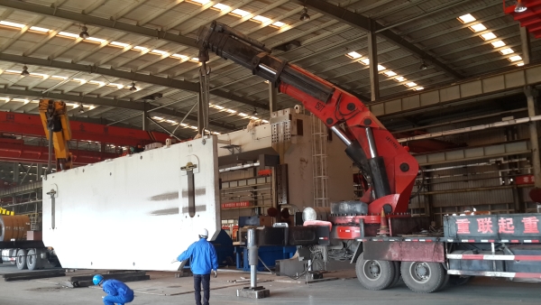 大型設(shè)備搬運